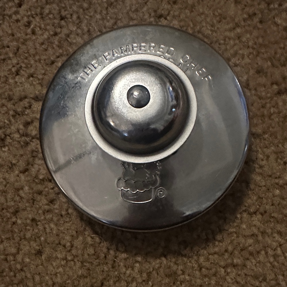The Pampered Chef cut n seal